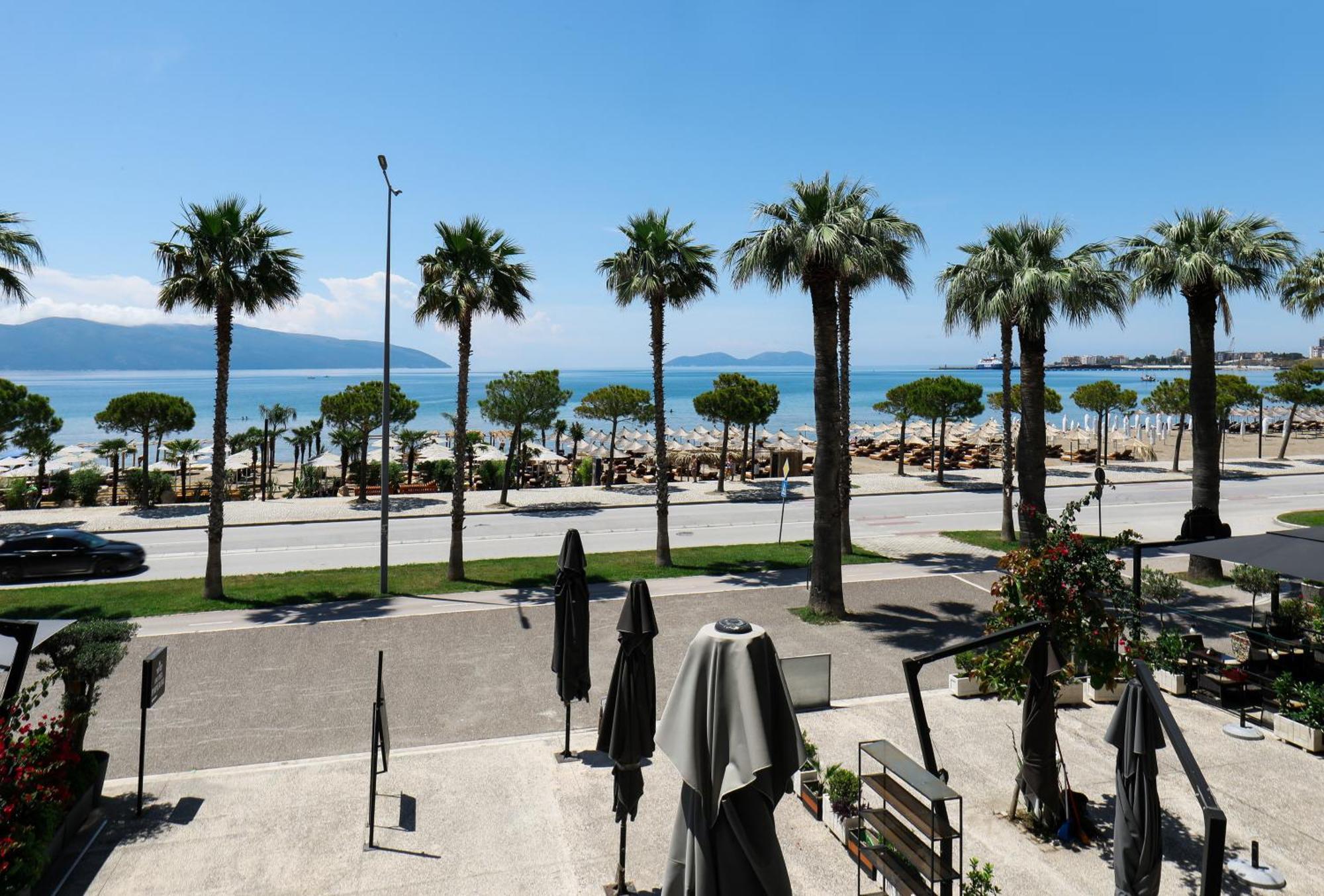 Hotel Adore Vlore Ngoại thất bức ảnh