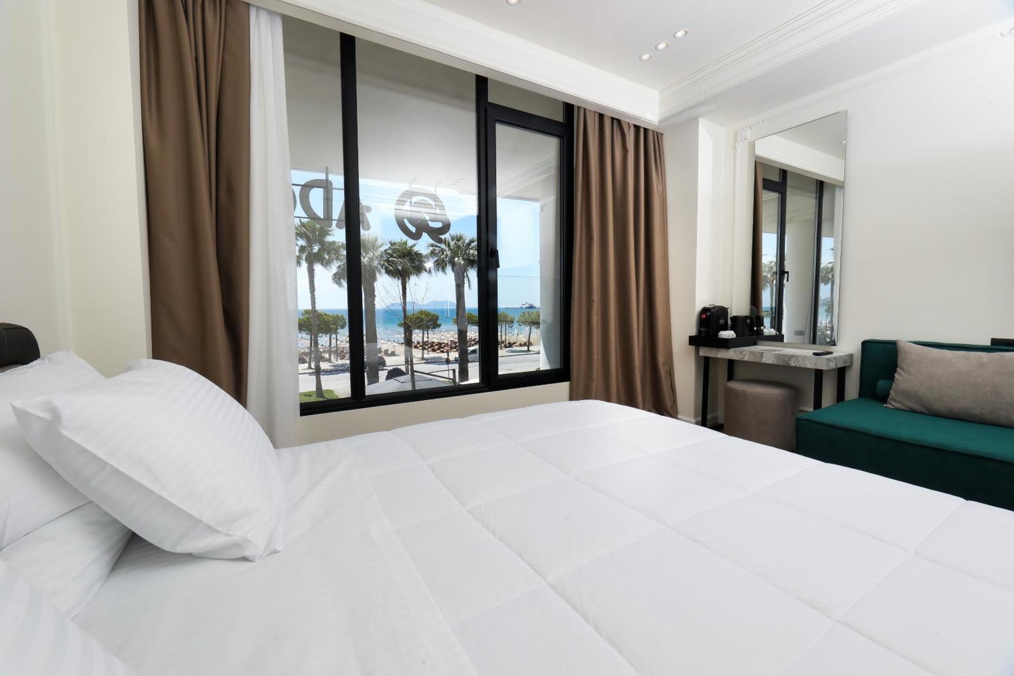Hotel Adore Vlore Ngoại thất bức ảnh