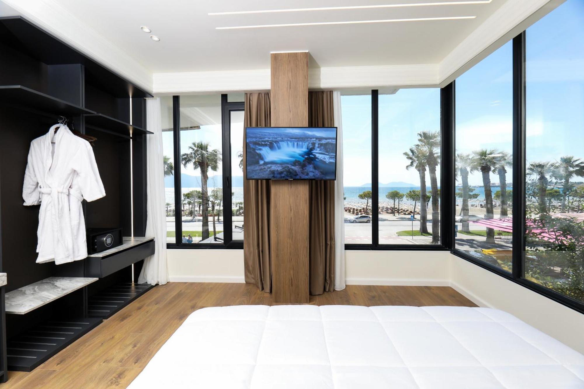 Hotel Adore Vlore Ngoại thất bức ảnh