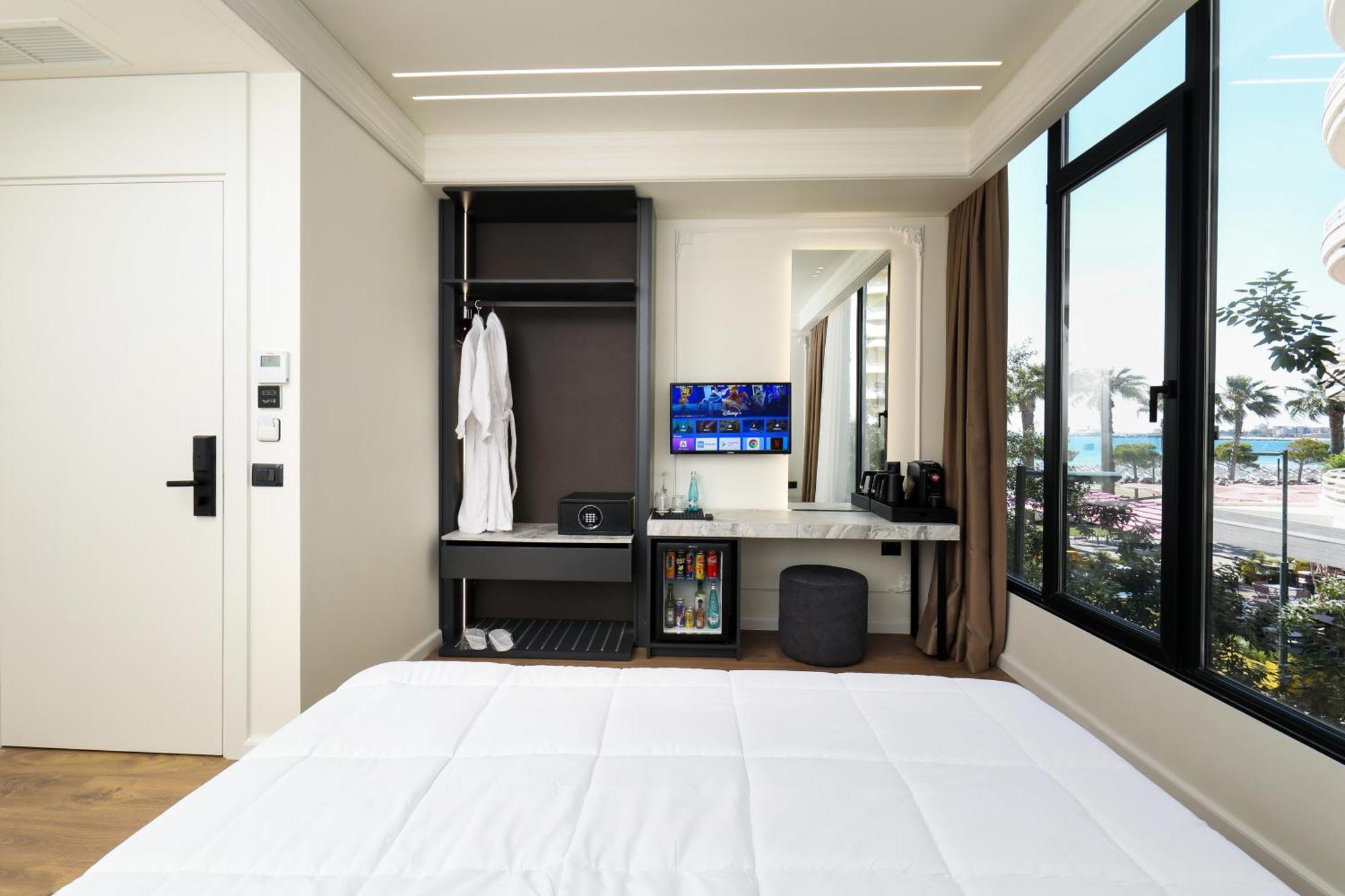 Hotel Adore Vlore Ngoại thất bức ảnh