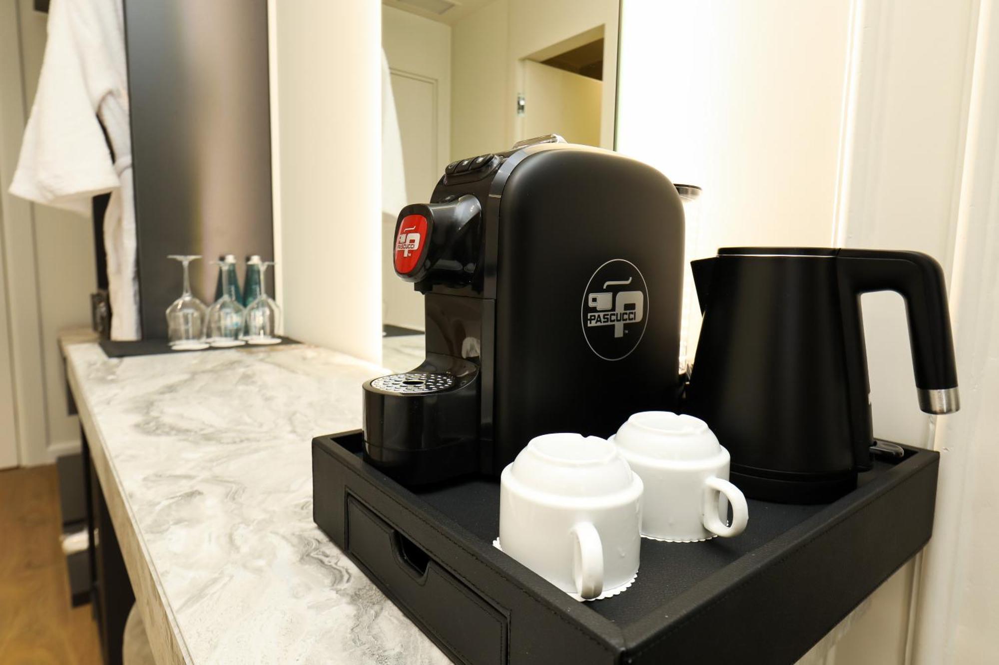 Hotel Adore Vlore Ngoại thất bức ảnh